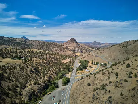 View/Area - 215 Us-26, Mitchell, OR 97750 photo 4 of 4