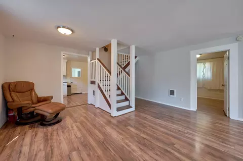 Living - 215 Us-26, Mitchell, OR 97750 photo 2 of 3