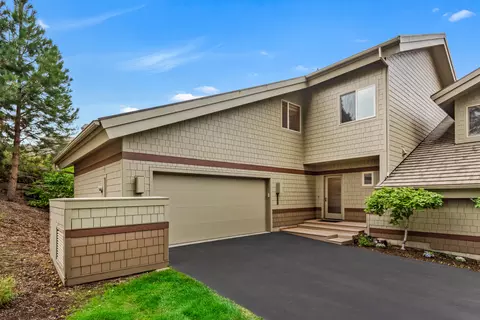 Exterior - 19602 Painted Ridge Loop, Bend, OR 97702 photo 2 of 9