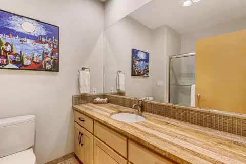 Bath - 19602 Painted Ridge Loop, Bend, OR 97702 photo 1 of 4