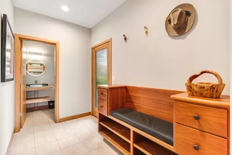 Entry Way - 19602 Painted Ridge Loop, Bend, OR 97702 photo 1 of 2