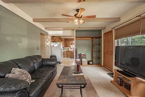 Living - 845 Mountain View Dr, Eagle Point, OR 97524 photo 3 of 3