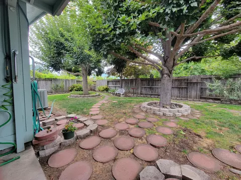 555 Freeman Rd UNIT 234, Central Point, OR 97502 photo 16