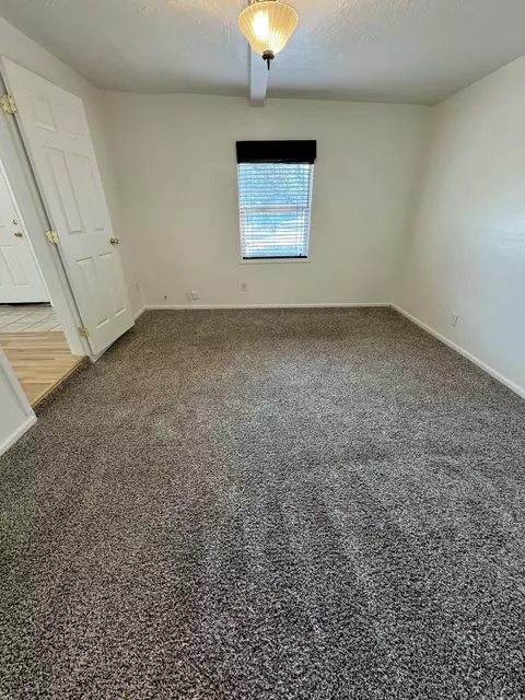 Bedroom - 6845 Pinehurst St, Central Point, OR 97502 photo 4 of 5