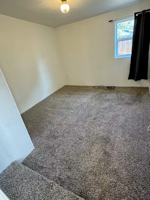 Bedroom - 6845 Pinehurst St, Central Point, OR 97502 photo 1 of 5