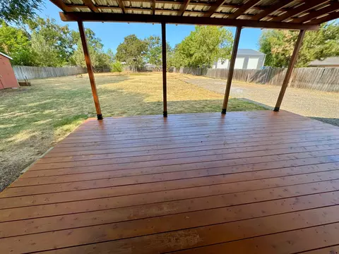 Exterior - 6845 Pinehurst St, Central Point, OR 97502 photo 5 of 15