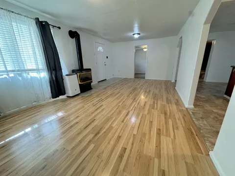 Living - 6845 Pinehurst St, Central Point, OR 97502 photo 3 of 3