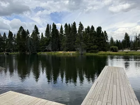 View/Area - 17352 Canvasback Dr, Bend, OR 97707 photo 20 of 21