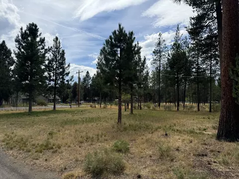 Exterior - 17352 Canvasback Dr, Bend, OR 97707 photo 6 of 7