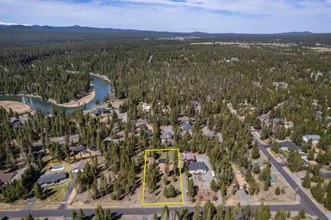 17352 Canvasback Dr, Bend, OR 97707