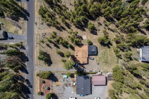 View/Area - 17352 Canvasback Dr, Bend, OR 97707 photo 9 of 21