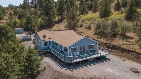 8050 Peregrine Hts, Klamath Falls, OR 97601