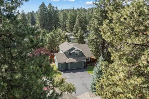 View/Area - 61301 SW Brookside Loop, Bend, OR 97702 photo 3 of 5
