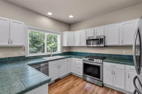 Kitchen - 61301 SW Brookside Loop, Bend, OR 97702 photo 1 of 3