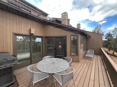 1850 Redtail Hawk Dr #RV53-I, Redmond, OR 97756