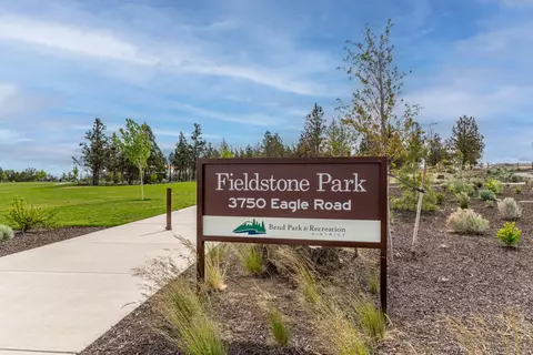View/Area - 3853 Eagle Rd, Bend, OR 97701 photo 7 of 11
