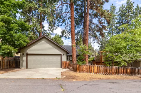 1675 NW Elgin Ave, Bend, OR 97703 photo 25