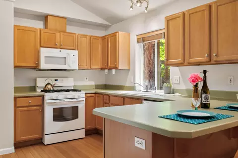 1675 NW Elgin Ave, Bend, OR 97703 photo 8