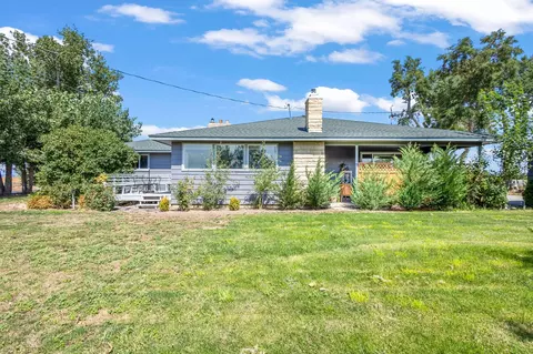 Exterior - 910 C St, Culver, OR 97734 photo 8 of 12