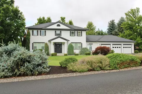 2754 Westgate Dr, Klamath Falls, OR 97603