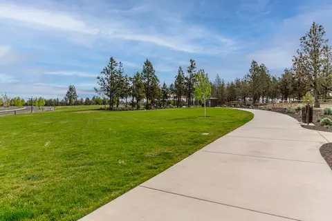 View/Area - 3774 NE Suchy St, Bend, OR 97701 photo 10 of 13