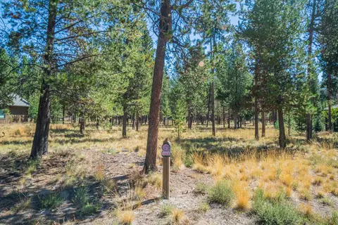 56480 Sunstone Loop #165, Bend, OR 97707