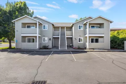 2665 Paloma Ave, Medford, OR 97504