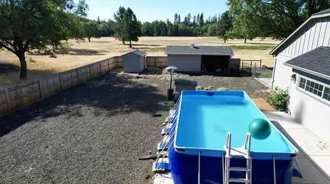 Exterior - 19661 Highway 62, Shady Cove, OR 97539 photo 6 of 17