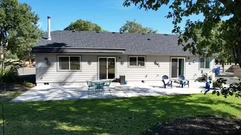 Exterior - 19661 Highway 62, Shady Cove, OR 97539 photo 12 of 17
