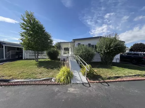 3500 Summers Ln UNIT 5, Klamath Falls, OR 97603