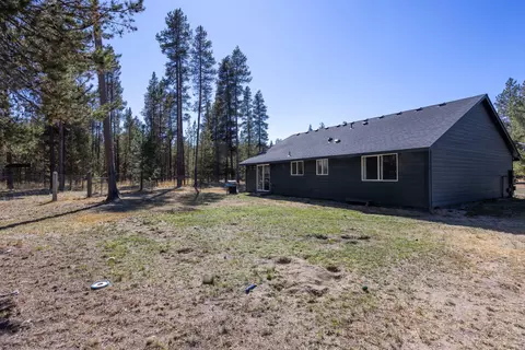 Exterior - 16320 Paulina View Rd, La Pine, OR 97739 photo 6 of 7