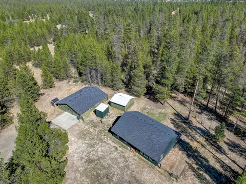 View/Area - 16320 Paulina View Rd, La Pine, OR 97739 photo 6 of 8