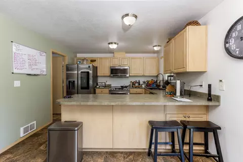 Kitchen - 16320 Paulina View Rd, La Pine, OR 97739 photo 1 of 3