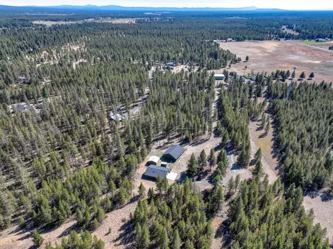 View/Area - 16320 Paulina View Rd, La Pine, OR 97739 photo 2 of 8