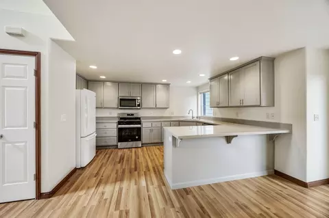 Kitchen - 210 Northview Dr, Eagle Point, OR 97524 photo 1 of 4