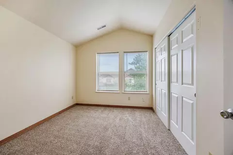 Bedroom - 210 Northview Dr, Eagle Point, OR 97524 photo 4 of 4