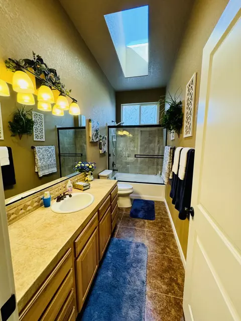 Bath - 227 Cedar Brook Ln, Cave Junction, OR 97523 photo 1 of 2