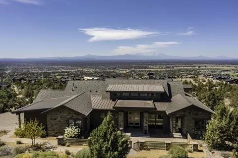 15715 SW Hat Rock Loop, Powell Butte, OR 97753