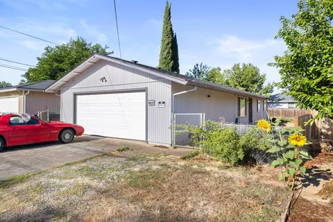 610 Chestnut St, Medford, OR 97501