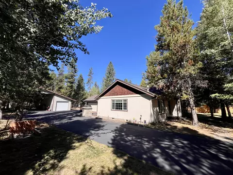 Exterior - 56229 Bufflehead Rd, Bend, OR 97707 photo 15 of 17