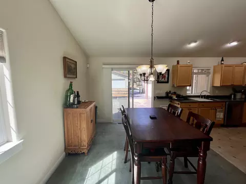 Dining - 56229 Bufflehead Rd, Bend, OR 97707 photo 1 of 1