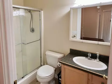 Bath - 56229 Bufflehead Rd, Bend, OR 97707 photo 3 of 3