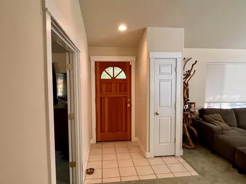 Entry Way - 56229 Bufflehead Rd, Bend, OR 97707 photo 1 of 2