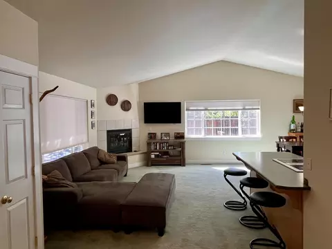 Living - 56229 Bufflehead Rd, Bend, OR 97707 photo 3 of 3