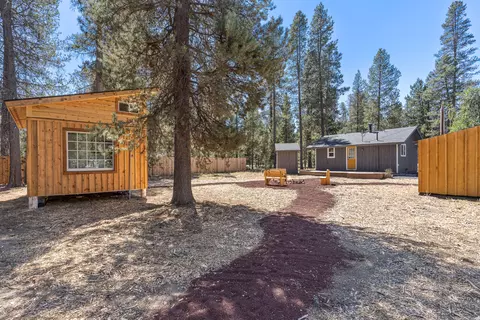 Exterior - 52844 Day Rd, La Pine, OR 97739 photo 14 of 15