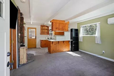 Living - 52844 Day Rd, La Pine, OR 97739 photo 1 of 3