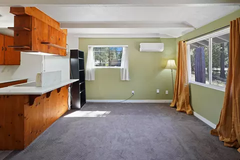 Living - 52844 Day Rd, La Pine, OR 97739 photo 2 of 3