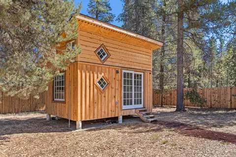 Exterior - 52844 Day Rd, La Pine, OR 97739 photo 13 of 15