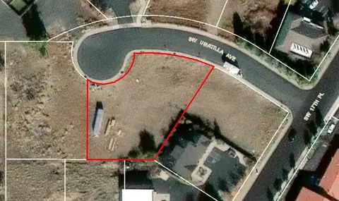 1760 SW Umatilla Ave, Redmond, OR 97756