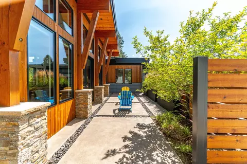 61672 Hosmer Lake Dr, Bend, OR 97702 photo 13